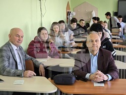 Плевен - дебат - гимназии