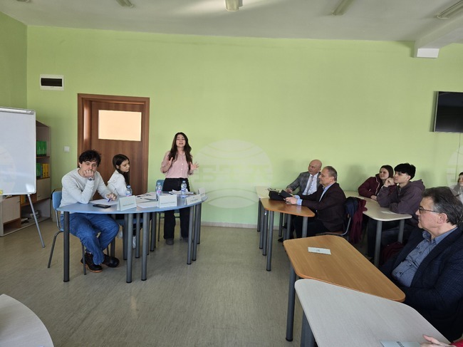  Плевен - дебат - гимназии