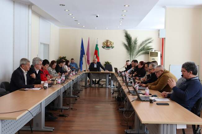 Общинските съветници в Попово одобриха Програмата за управление на дейностите с отпадъците за 2024 г.