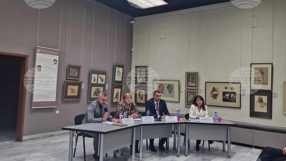 Културното ни наследство не е просто спомен от миналото, каза заместник-министърът Калин Вельов по време на дискусията "Бранд Пазарджик“