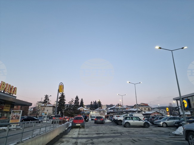 Днешният бойкот не спря хората в Самоков да напазаруват