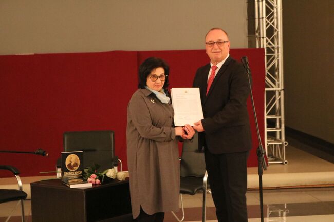 ОА Русе: Историкът д-р Веселина Антонова представи новата си книга, посветена на Панайот Хитов