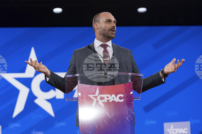 ЕФЕ: Върховният съд на Бразилия блокира банковите сметки на сина на Жаир Болсонаро