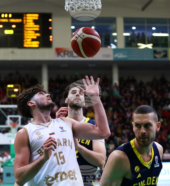 Трудна победа за национала Константин Костадинов и Тенерифе на старта на четвъртфиналите в Шампионската лига на ФИБА