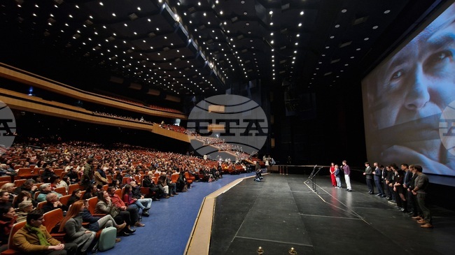 Филмът за Милен Цветков разплака зрители на премиерата в зала 1 на НДК