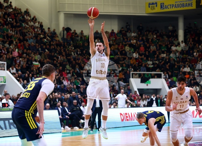 Загуба за Менорка на баскетболните национали Павлин Иванов и Емил Стоилов в Испания