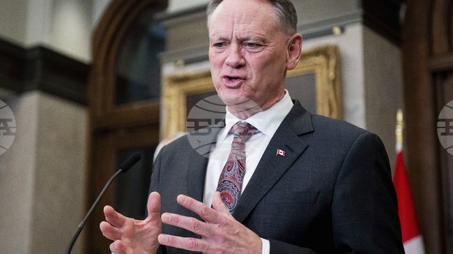 Канада ще предостави на Украйна 185 млн. евро военна помощ и ще санкционира сенчестия флот на Русия