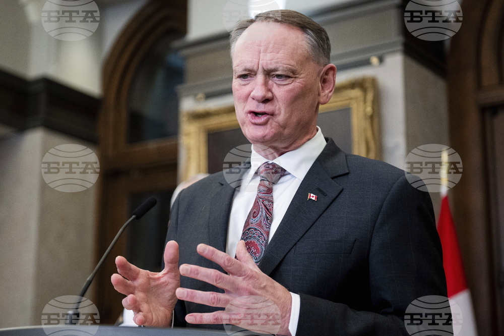 Канада ще предостави на Украйна 185 млн. евро военна помощ и ще санкционира сенчестия флот на Русия