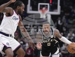 Clippers Bucks Basketball