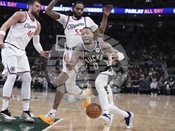 Clippers Bucks Basketball