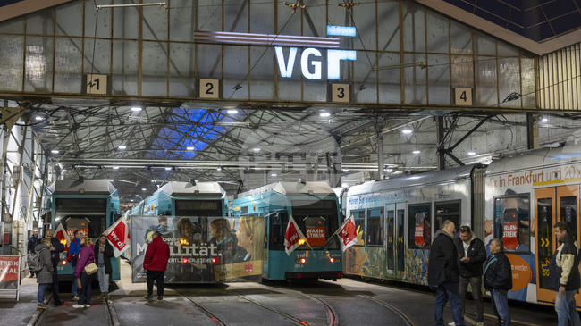 Общественият транспорт в Германия е спрян заради общонационална стачка