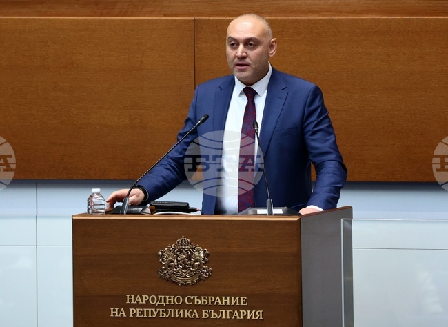 "ДПС-Ново начало" ще продължим да подкрепяме и защитаваме правото на всеки човек да говори и изучава своя майчин език, заяви Хюсеин Хафъзов