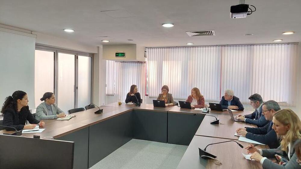Инвестиционната програма за общински проекти беше обсъдена на работна среща на зам.-министър Терзийска с представители на Световната банка