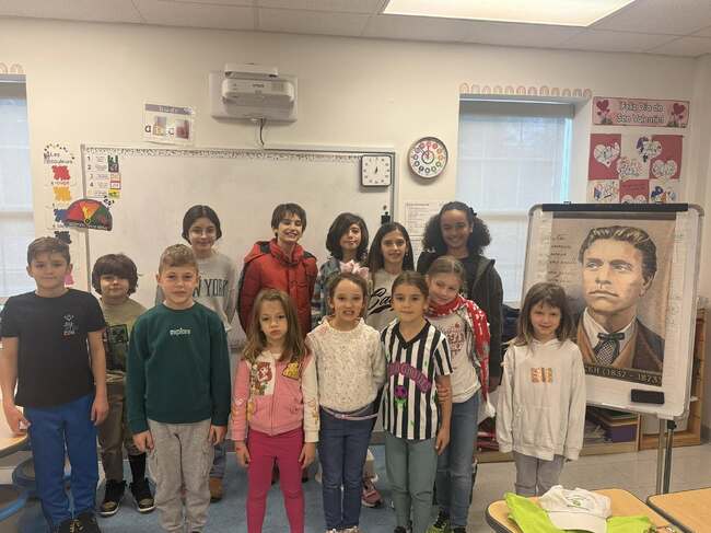 Училище „Елин Пелин” в Остин отбеляза 152 години от гибелта на Васил Левски