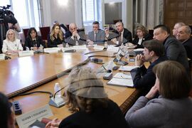 Народно събрание - „Цените на храните - проблеми и законодателни решения“ - дискусия