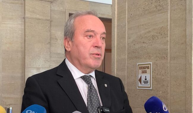 ПП „Възраждане“: Жак дьо Ларозиер, Джон Грийнууд и Стив Ханке готови да направят безплатен анализ за Еврозоната