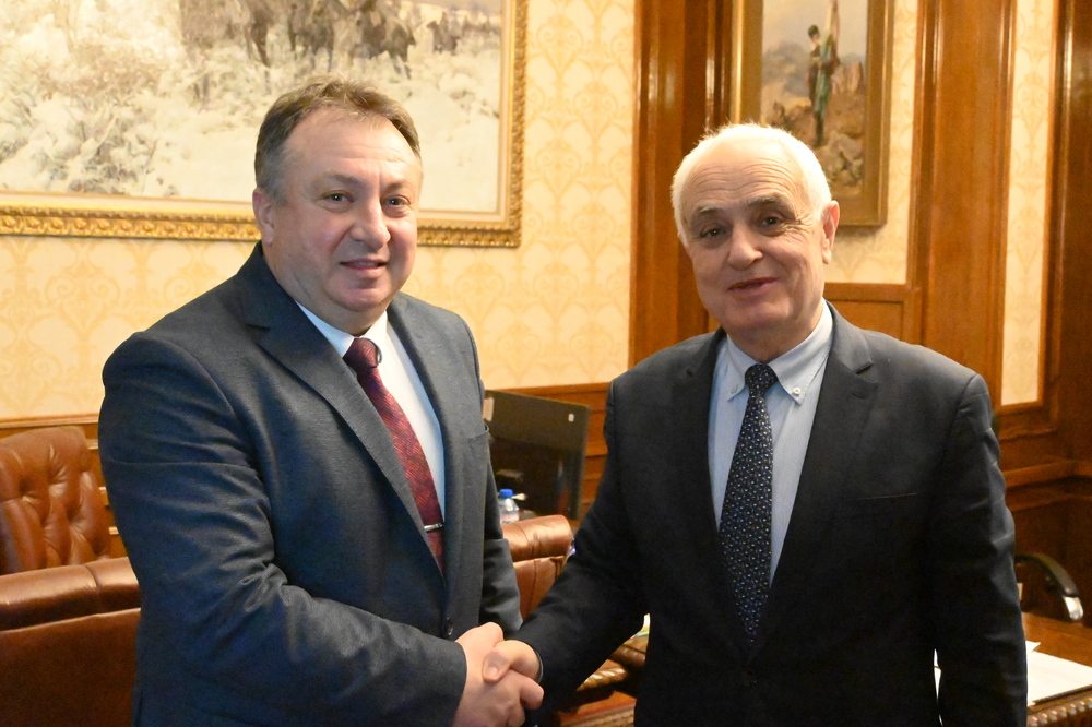 Кметът на Шумен проведе работни срещи с министрите на отбраната, регионалното развитие и социалната политика 