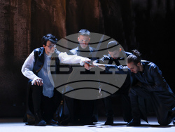 Театър "Българска армия" - "Хамлет" - предпремиера