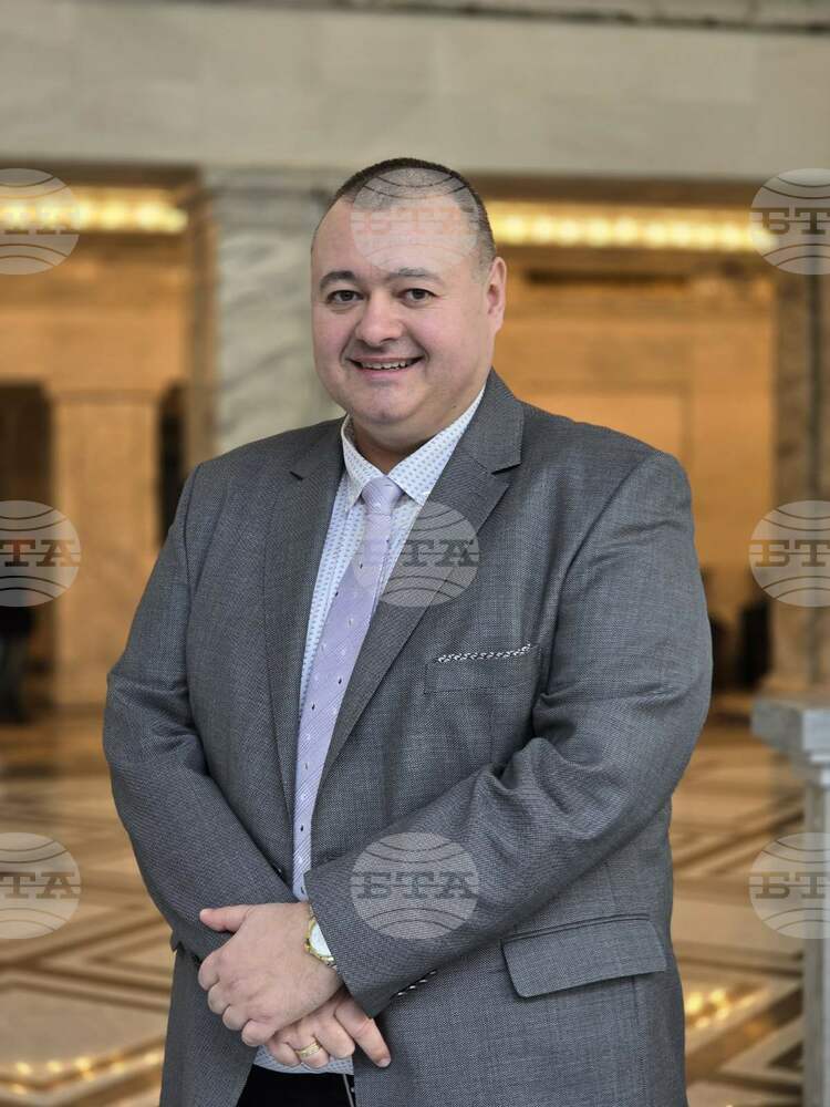 Народният представител Свилен Трифонов с приемна в Добрич
