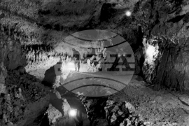 Пещера „Бисерна“ в Природен парк „Шуменско плато“