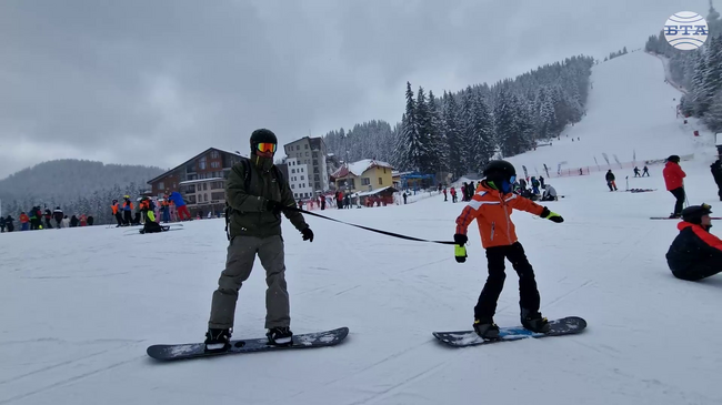 Пампорово бележи ръст на туристи от Румъния, Гърция и Сърбия, зимният сезон е в разгара си, казаха от курорта