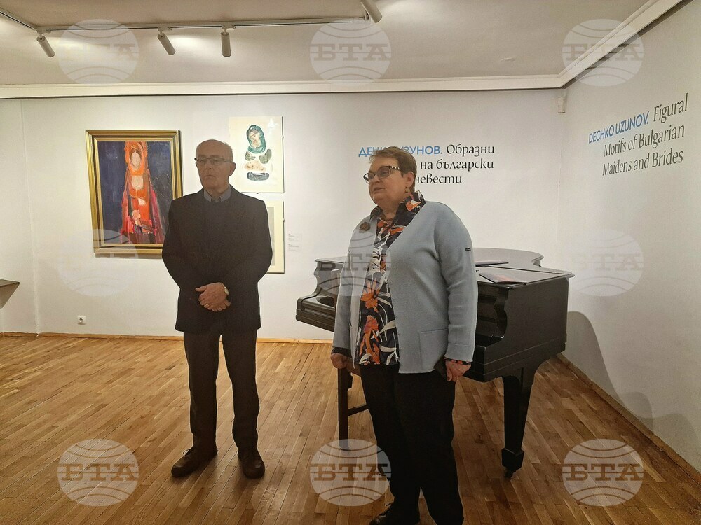 Проф. Чавдар Попов за изложбата "Образни мотиви на български моми и невести": Дечко се отличава с изключителни пластика и артистизъм