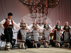 Варна - ВСУ „Черноризец Храбър” - концерт-спектакъл „Стъпяй, пристъпяй”