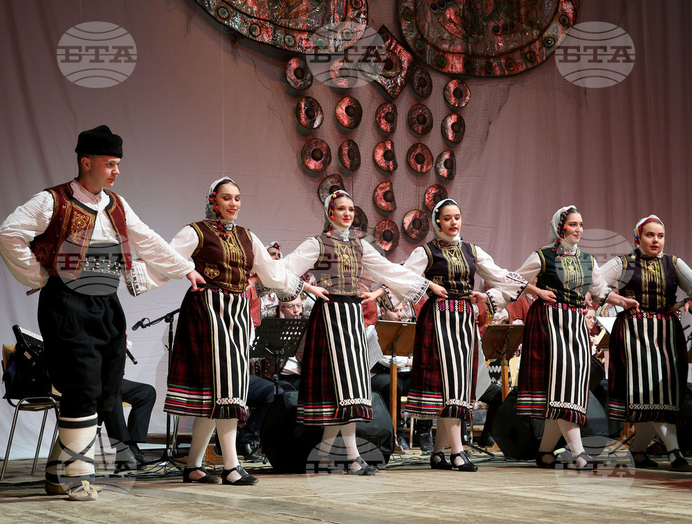 Варна - ВСУ „Черноризец Храбър” - концерт-спектакъл „Стъпяй, пристъпяй”