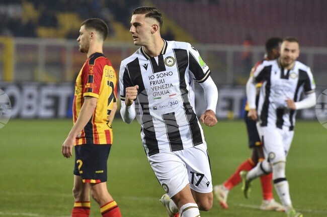 Италианският национал Лоренцо Лука преминава в Наполи