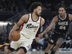 Pistons Spurs Basketballl
