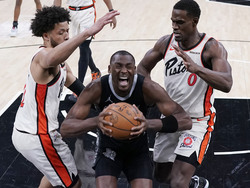 Pistons Spurs Basketball