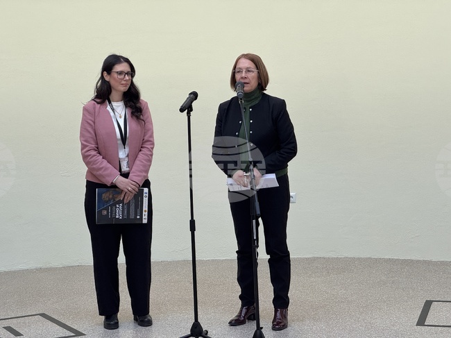 Учени и изследователи от цялата страна представят в Казанлък свои доклади в научния форум "Траки, вино и култура" 