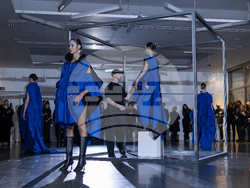 Кадър от пърформанса към изложбата Biomorphic³ на Николай Божилов. Снимка: Владислава Григорова