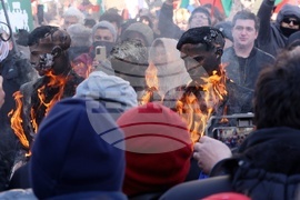 Напрежение възникна пред сградата на представителството на ЕК в София по време на протест на "Възраждане" срещу еврото
