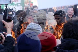Напрежение възникна пред сградата на представителството на ЕК в София по време на протест на "Възраждане" срещу еврото