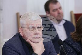 Народно събрание - „Цените на храните - проблеми и законодателни решения“ - дискусия