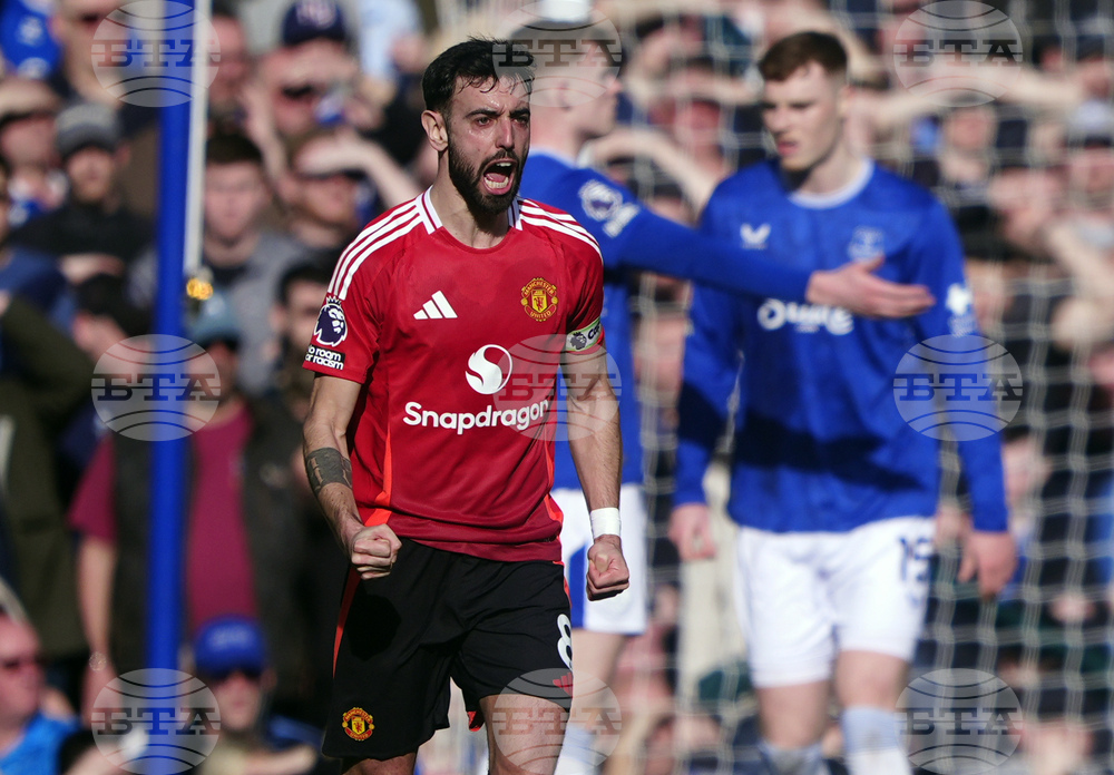 Манчестър Юнайтед навакса два гола пасив и стигна до равенство срещу Евертън във Висшата лига