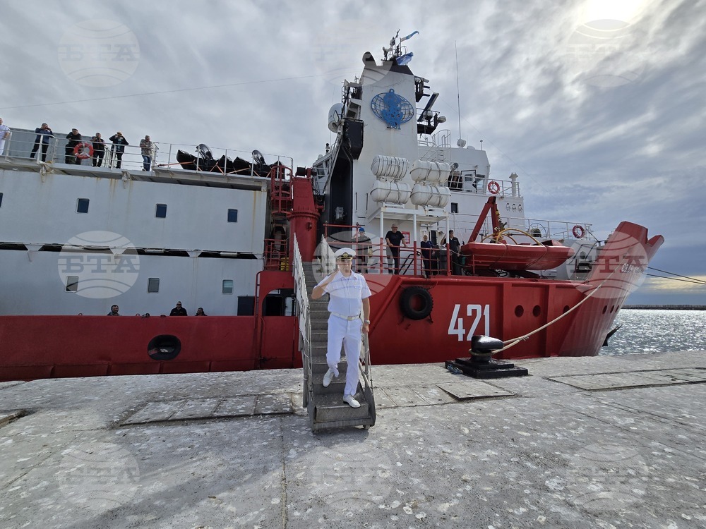 RSV 421 Arrives in Comodoro Rivadavia