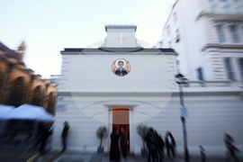 Великобритания - храм „Свети Йоан Рилски” - Възкресна вечерня