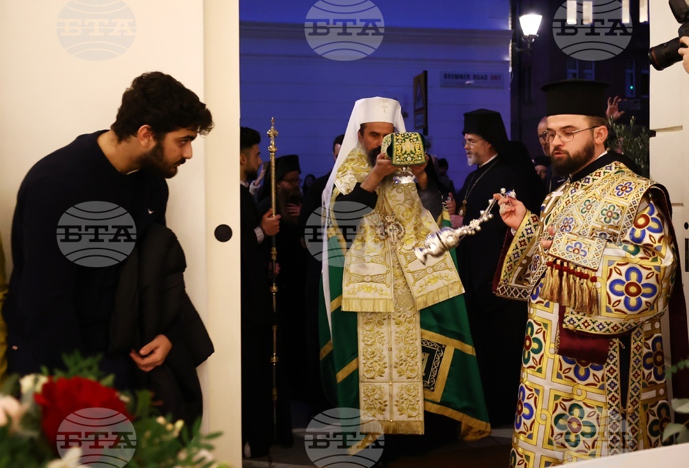 Великобритания - храм „Свети Йоан Рилски” - патриарх Даниил - Възкресна вечерня