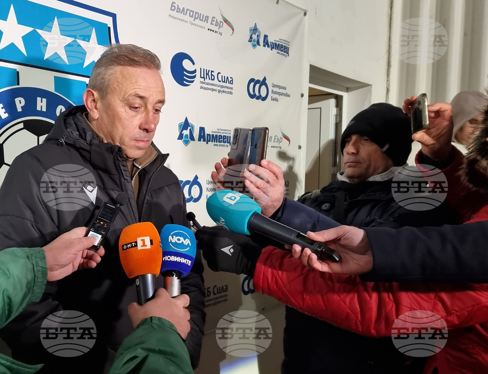 "Второто полувреме бяхме по-добрият отбор на терена", каза след равенството с Лудогорец треньорът на Черно море Илиан Илиев
