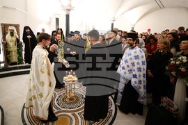 Великобритания - храм „Свети Йоан Рилски” - патриарх Даниил - Възкресна вечерня