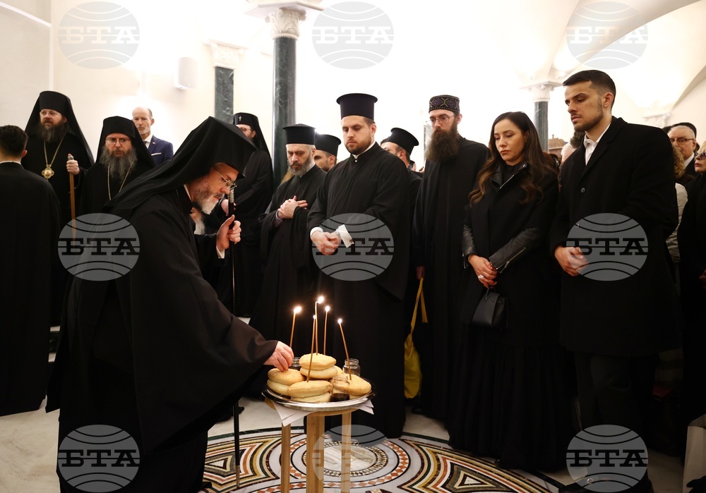 Великобритания - храм „Свети Йоан Рилски” - патриарх Даниил - Възкресна вечерня