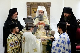 Великобритания - храм „Свети Йоан Рилски” - патриарх Даниил - Възкресна вечерня