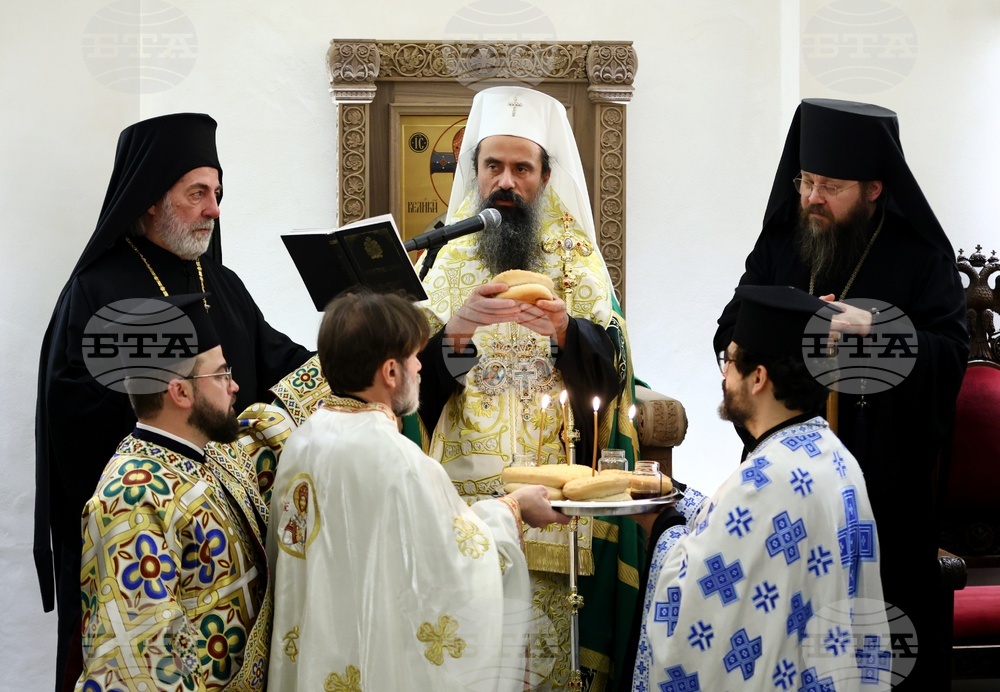 Великобритания - храм „Свети Йоан Рилски” - патриарх Даниил - Възкресна вечерня