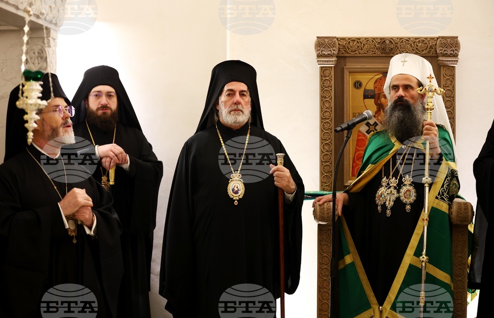 Великобритания - храм „Свети Йоан Рилски” - патриарх Даниил - Възкресна вечерня