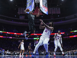 Nets 76ers Basketball