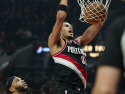 Hornets Trail Blazers Basketball
