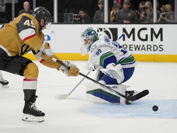 Canucks Golden Knights Hockey