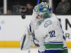 Canucks Golden Knights Hockey